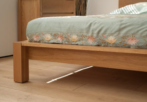 ocean contemporary wooden bed2
