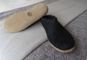 glerups felt slippers with suede sole in charcoal