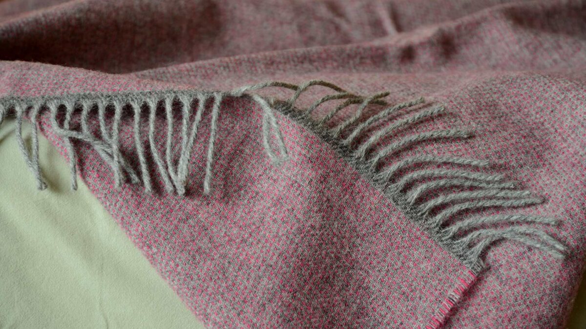 Marl Pure Wool Throws - 3 Colours - Image 5