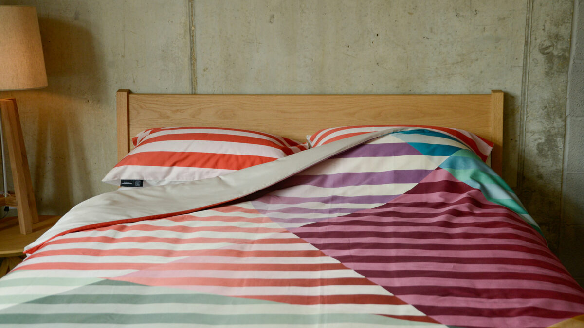 Colourful Organic Cotton Satin Bedding - Image 3