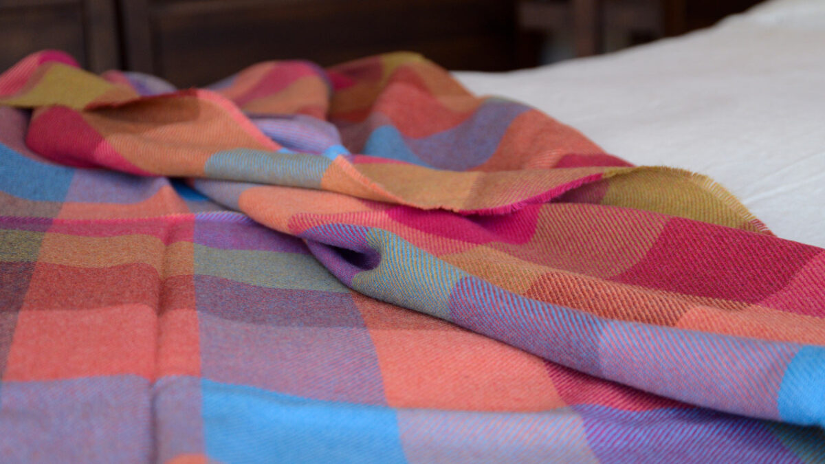 Check Merino Lambswool Throws - Image 8