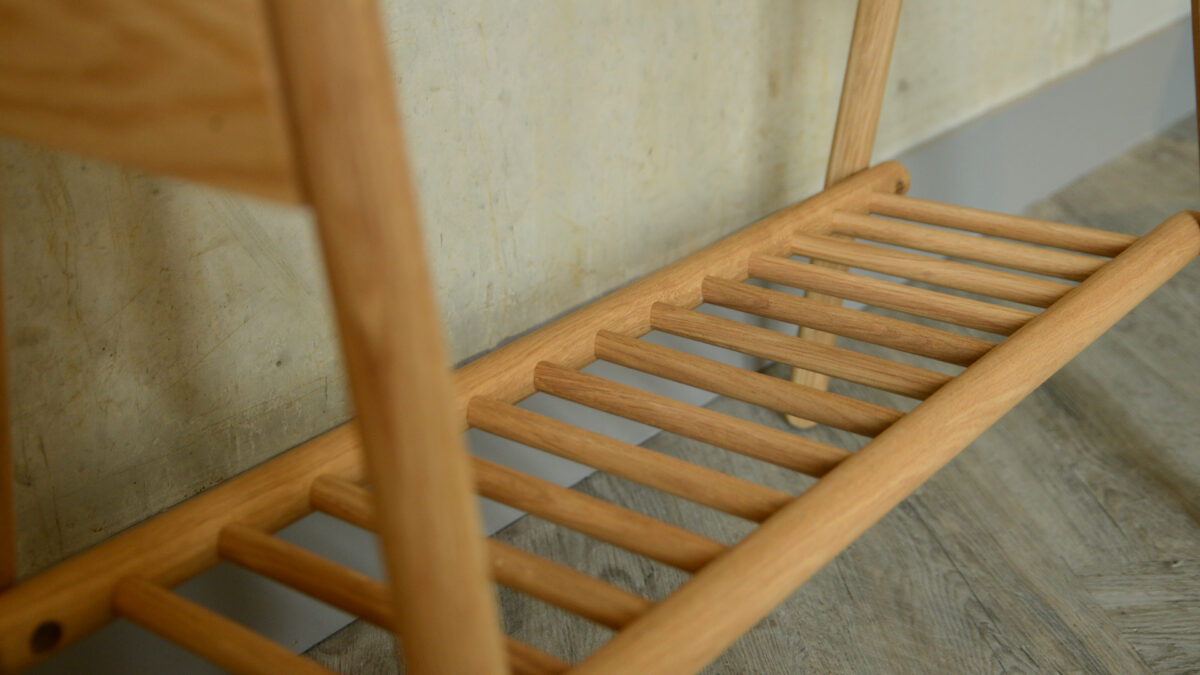 Oak Spindle Clothes Rail - Image 7