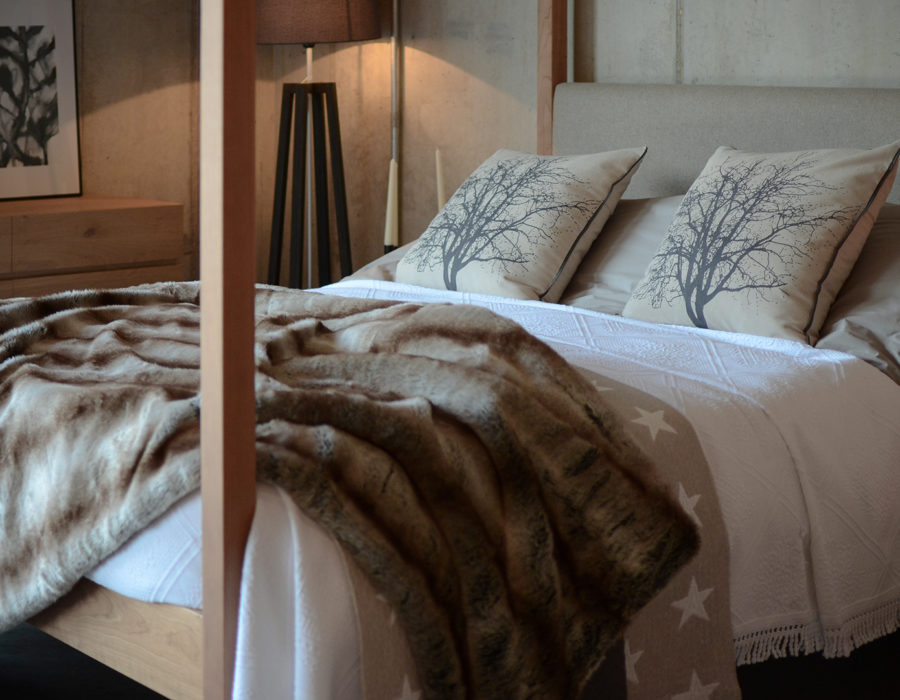 Luxury hotel chic cherry wood 4 poster bed, The Highland