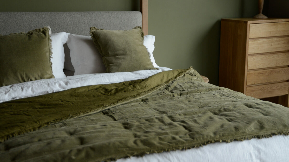 Cotton Velvet Quilts - 3 Colours - Image 11