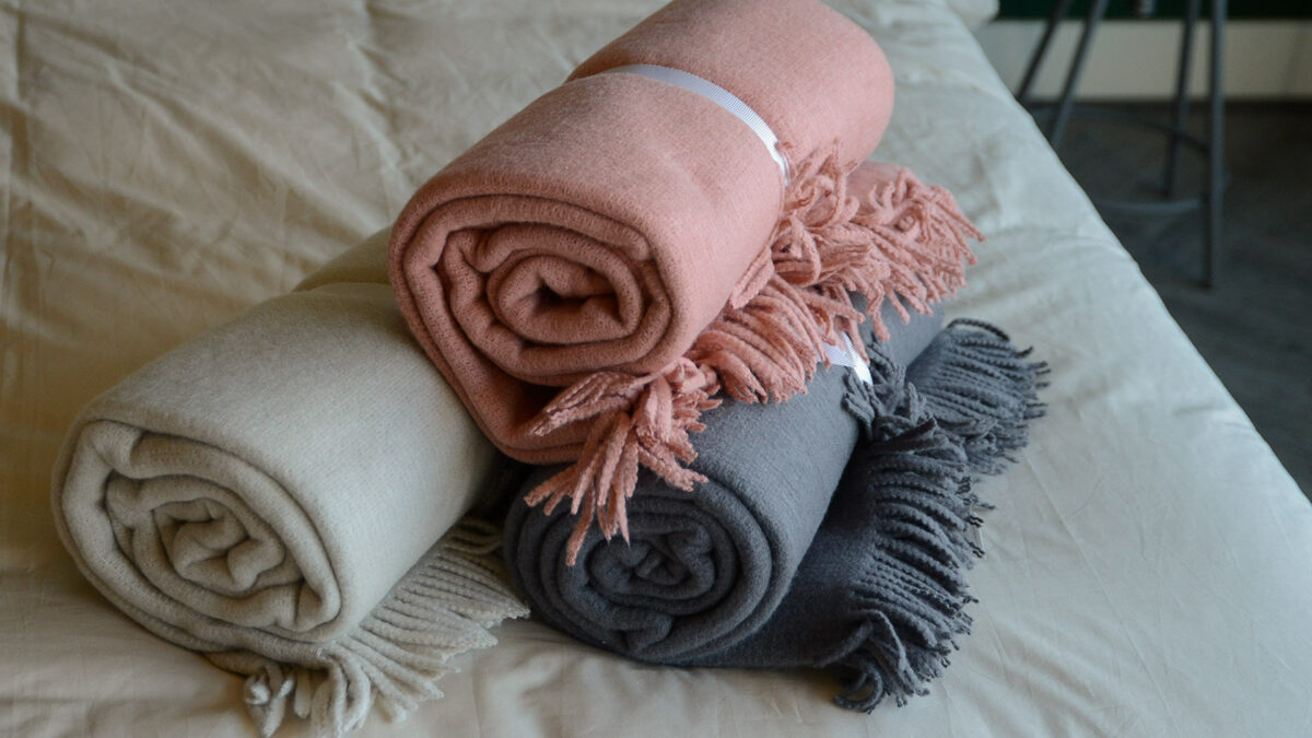 Soft Knitted Look Throws - Image 7