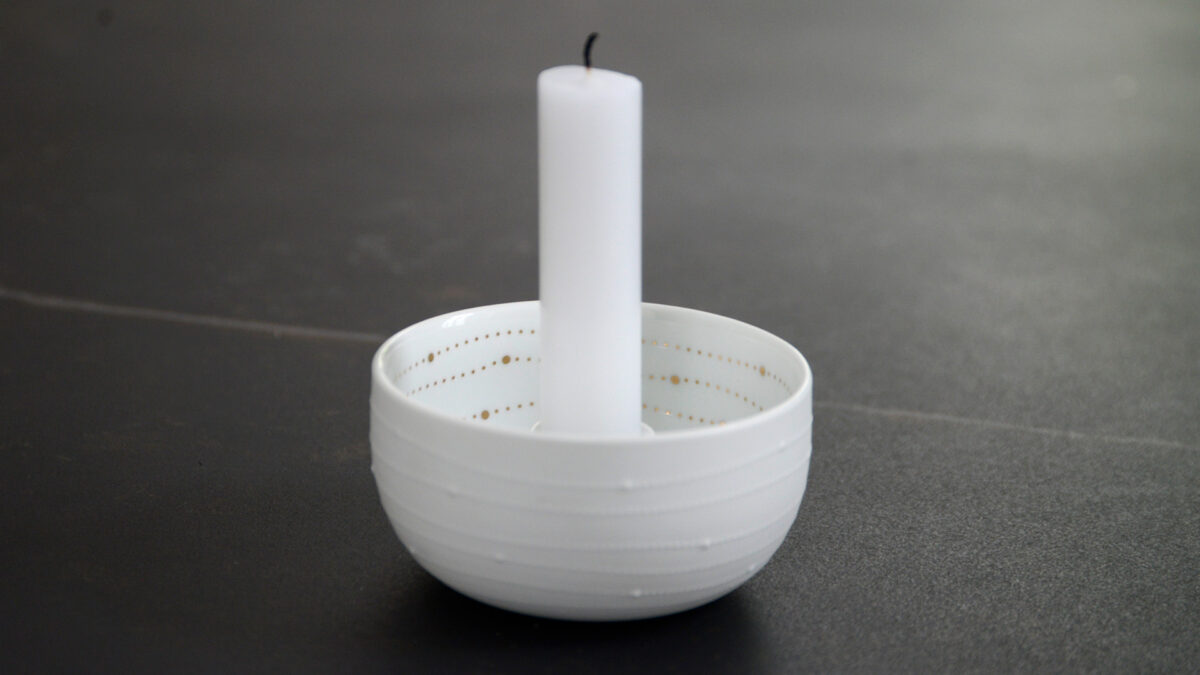 White & Gold Porcelain Bowl Candleholders - Image 5
