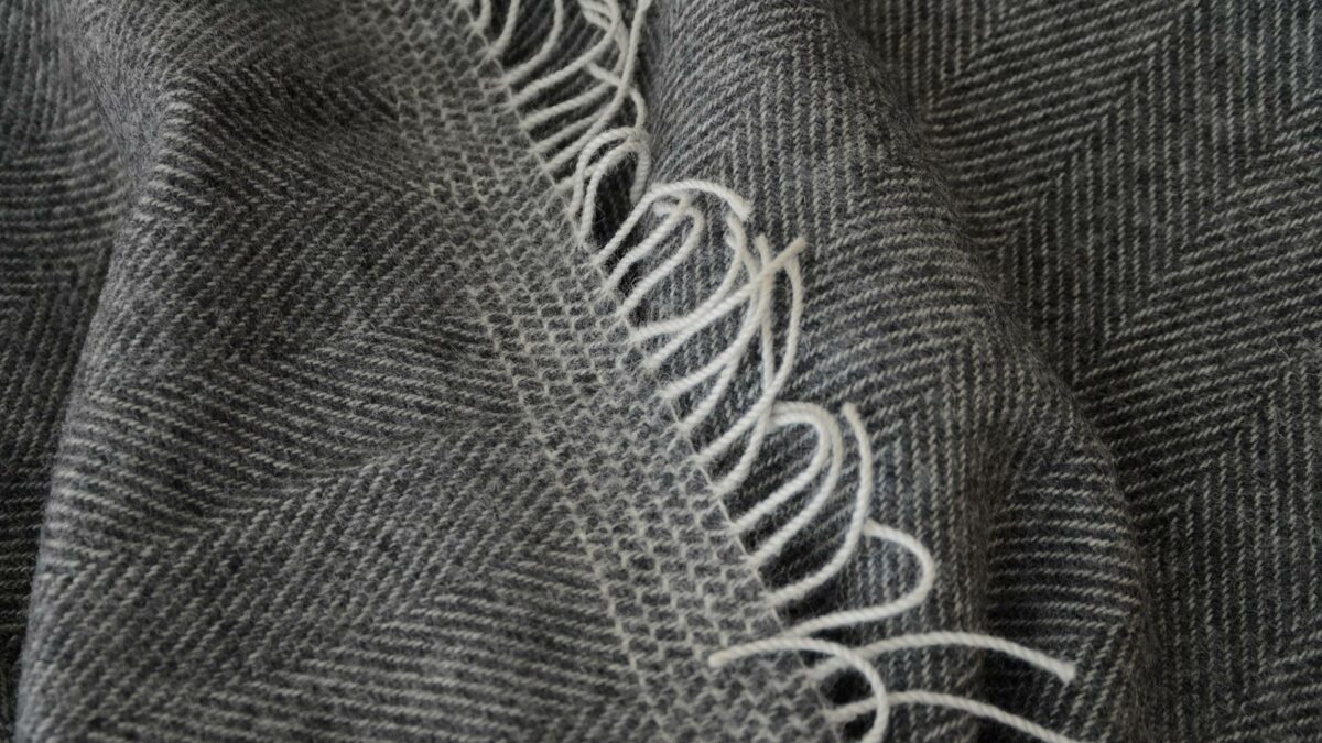 Heavyweight Check Wool Blankets - Image 12