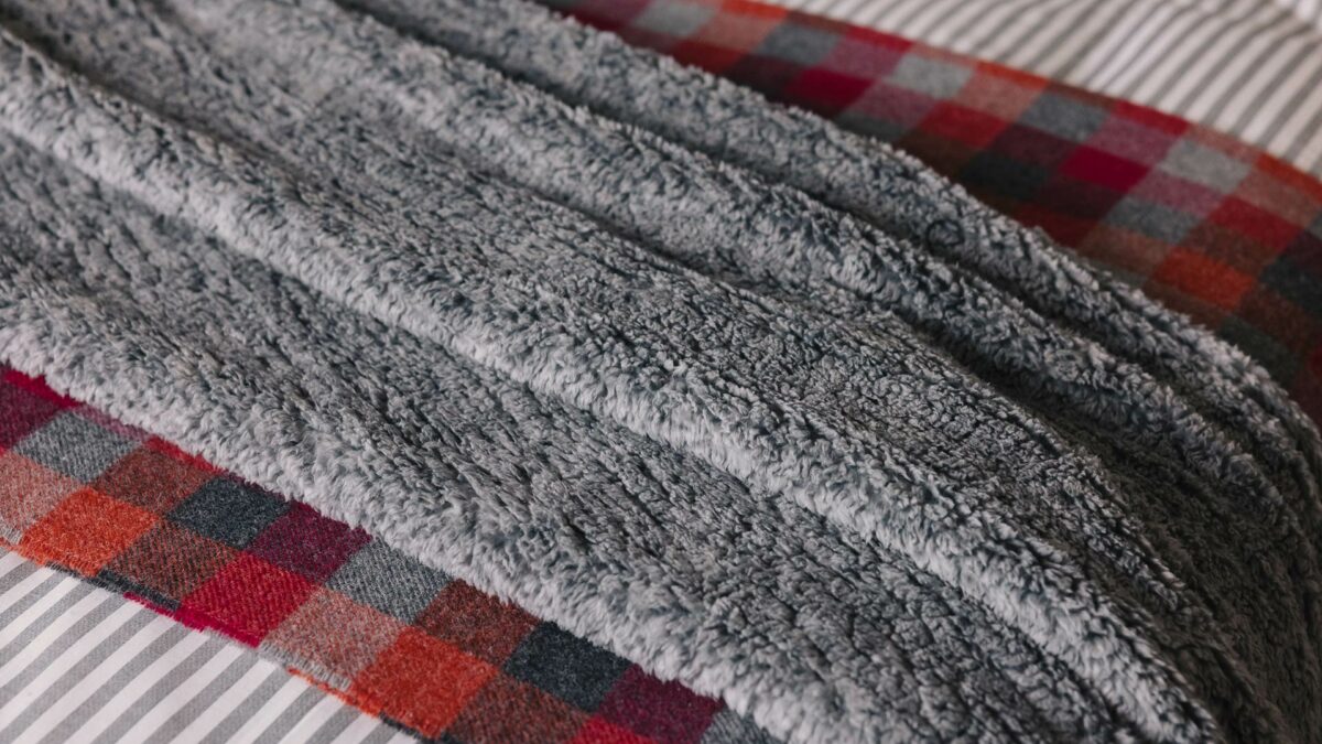 Checked Pure Wool Throws - Reds or Greens - Image 13