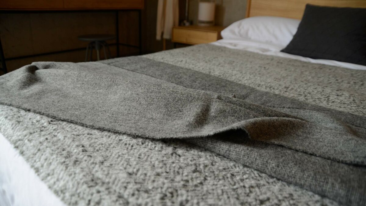 warm pure wool blankets