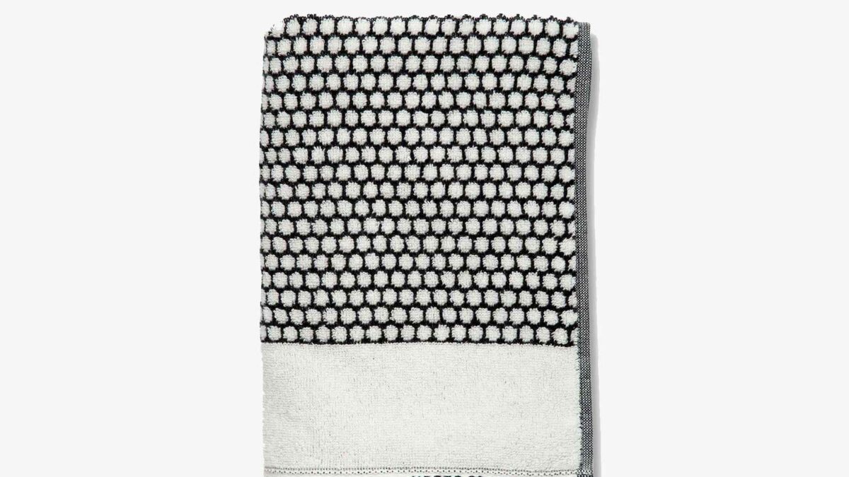 Black and White Towels - Image 2