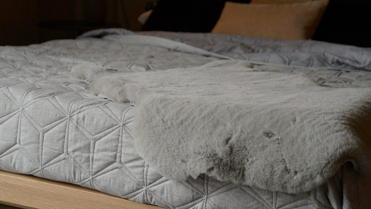 Soft Faux Fur Rugs - Image 3