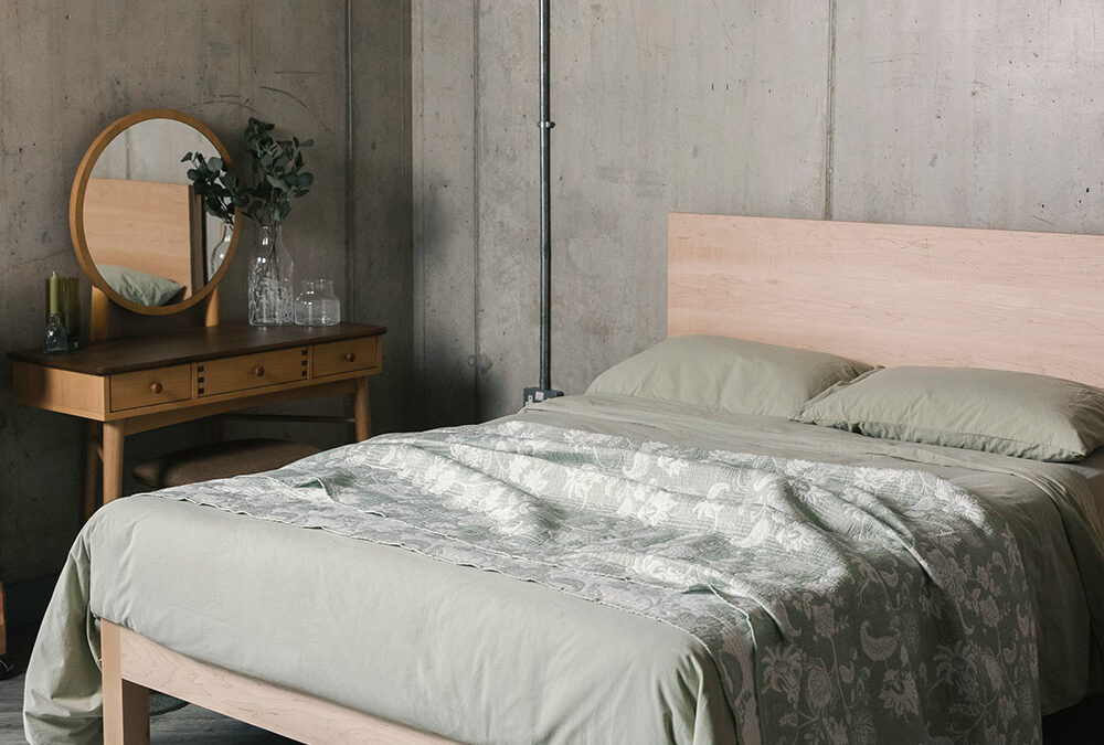 Jacquard Bedspread - Grey or Green - Image 7
