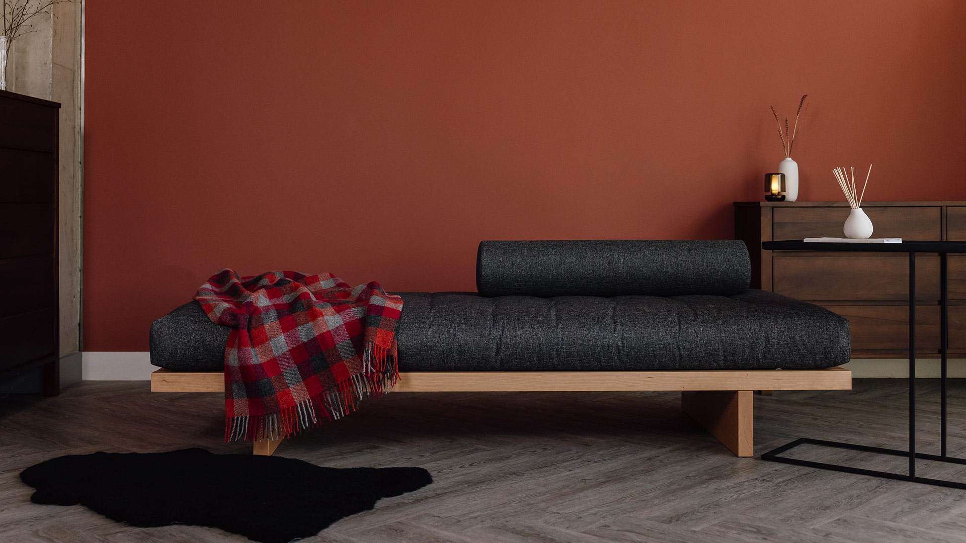 modern daybed with solid cherry base and mattress in larmony anthracite