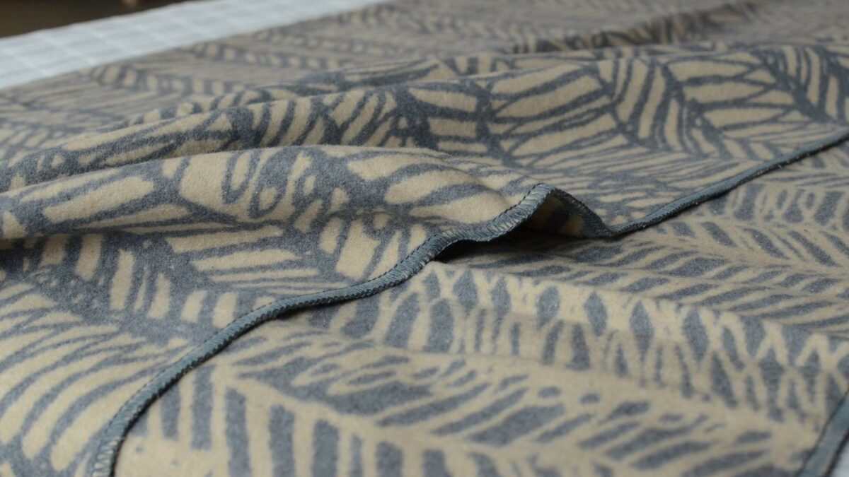 scribbled-stripe-blankets-beige-and-dark-grey