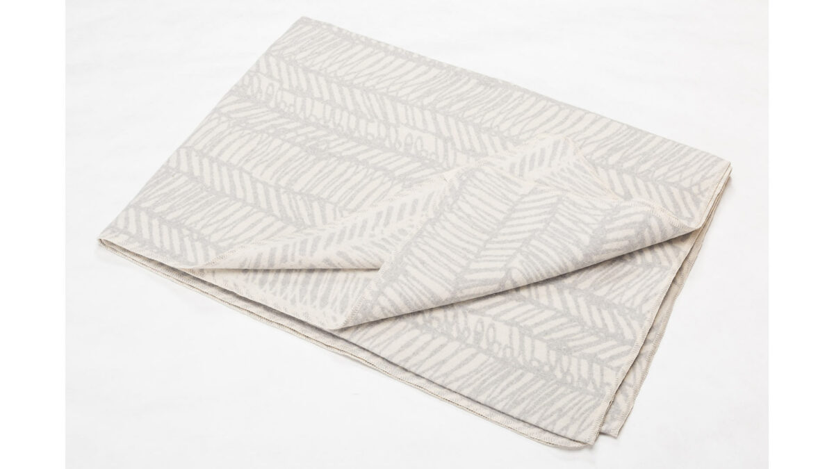 scribbled-stripe-blanket-ivory-and-silver-grey