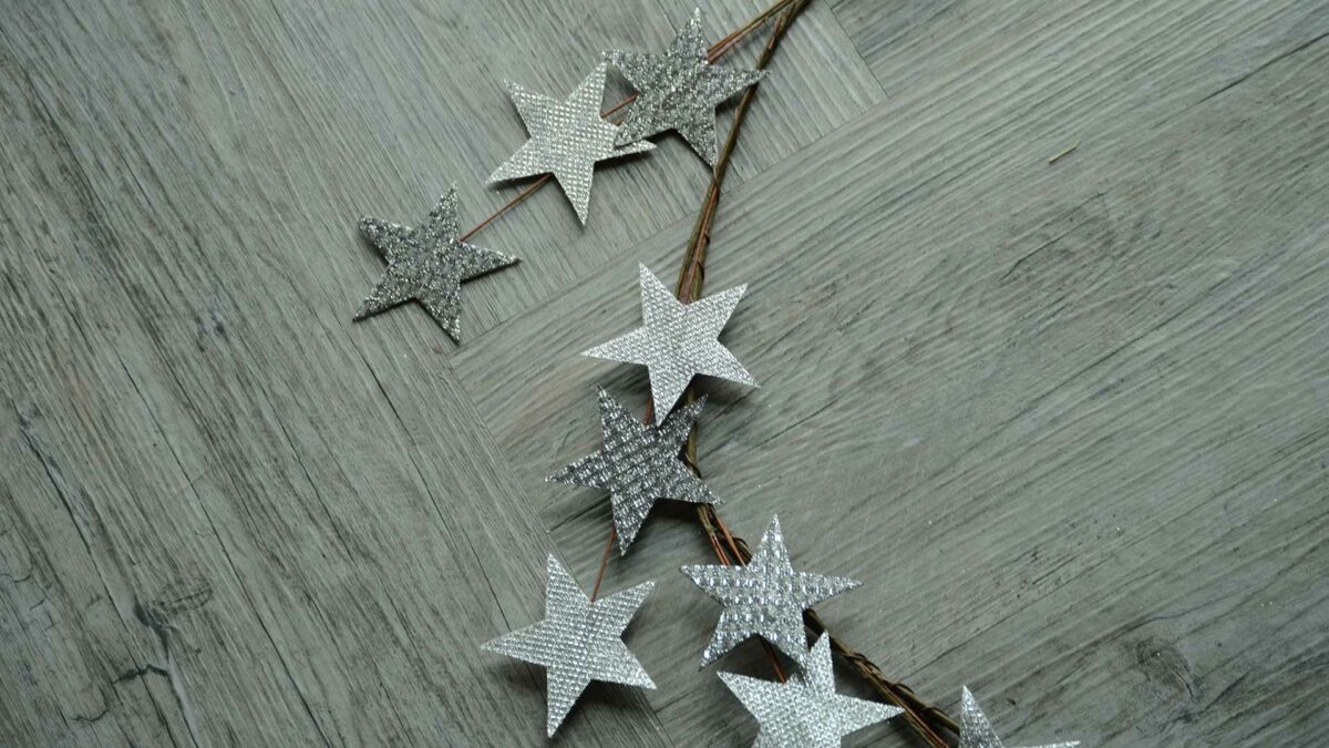 Silver Star Wreath - Image 2