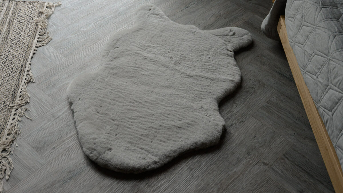 Soft Faux Fur Rugs - Image 5