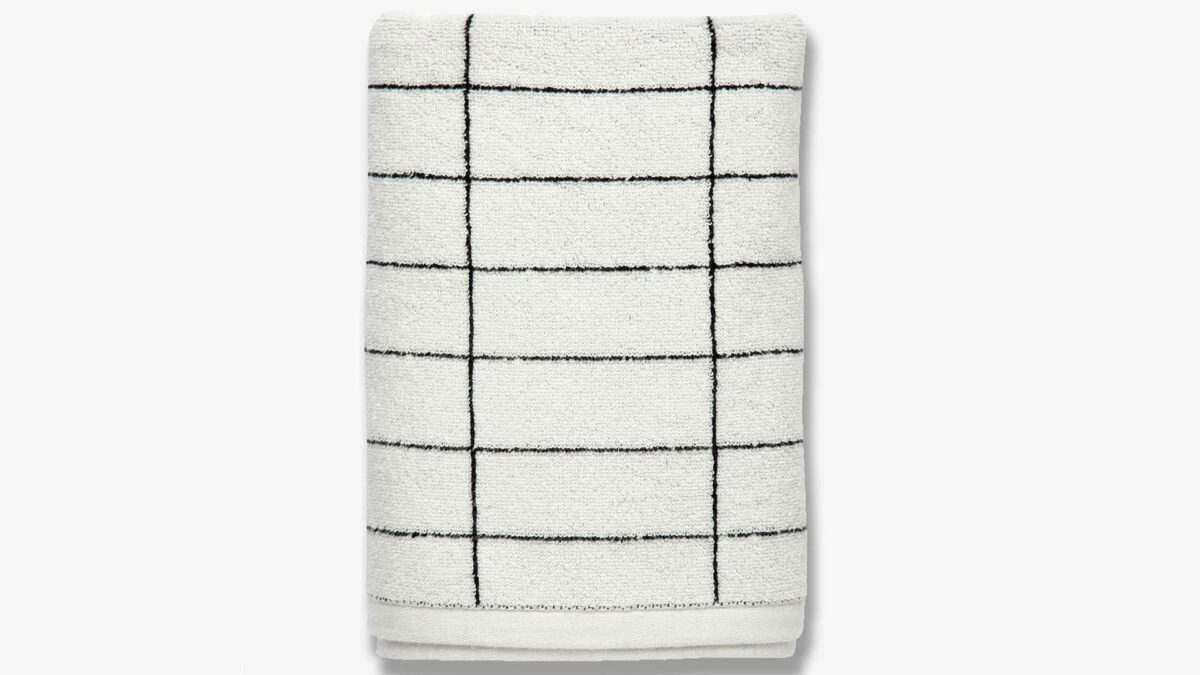 Black and White Towels - Image 3