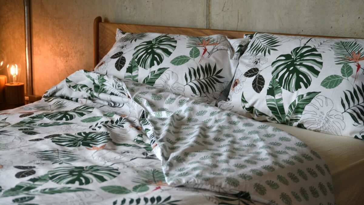 Tropical Leaf Duvet Set - Image 3